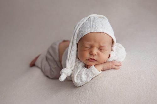 Minimalistyczna sesja noworodkowa – Wyszków