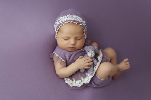 Minimalistyczna sesja noworodkowa – Wyszków