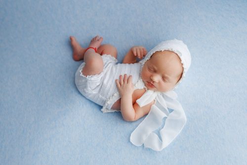 Minimalistyczna sesja noworodkowa – Wyszków