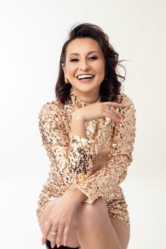 Sesja kobieca w Wyszkowie – elegancki kobiecy portret