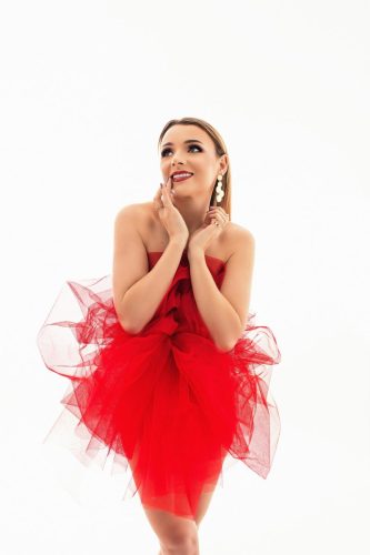 Sesja kobieca dla klientki z Pułtuska – portret w studio