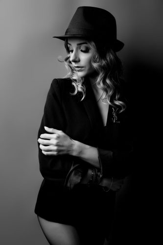 Fotograf kobiecy Wyszków – bliski portret twarzy kobiety