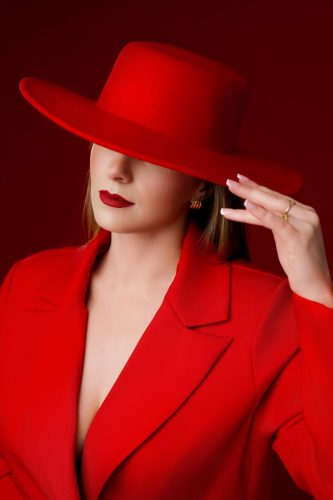 Fotograf kobiecy Wyszków – bliski portret twarzy kobiety