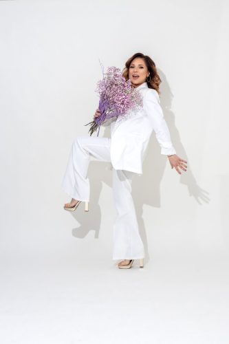 Sesja kobieca Wyszków – portret pełen kobiecej energii