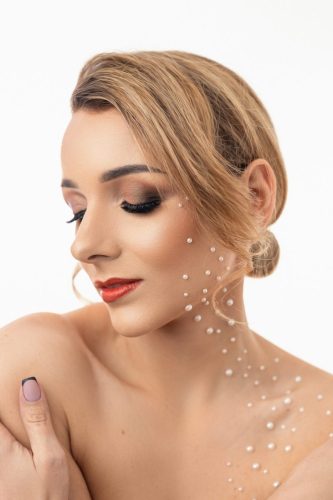 Portret kobiecy Wyszków – delikatny studyjny kadr